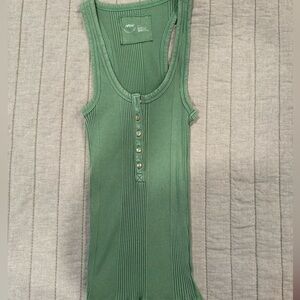 AMERICAN EAGLE Distressed Tank Size Small Green